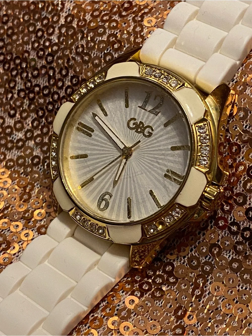Guess G by Guess White & Gold Crystal Accent Watch | Silicone Strap | Fresh Luxe